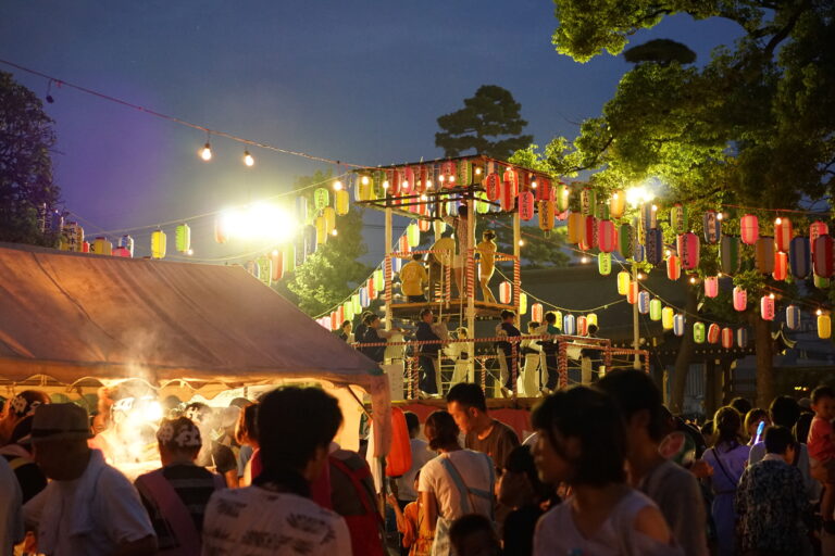 Bon odori Rokugo shrine