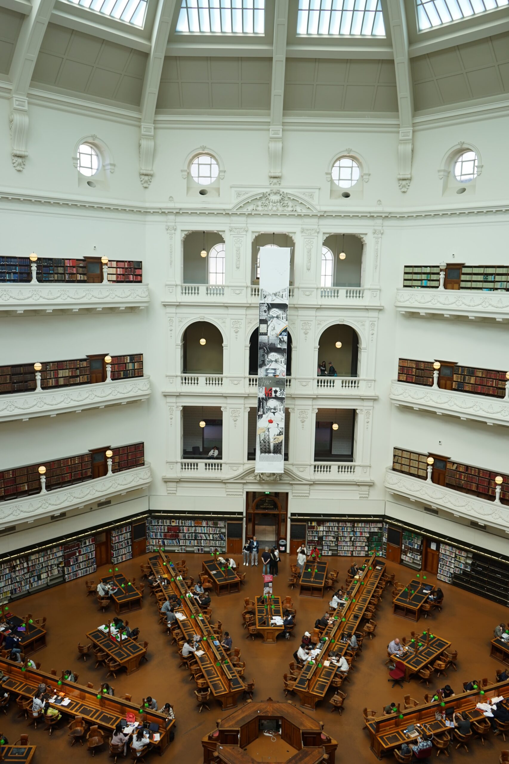 Melbourne State Library inside